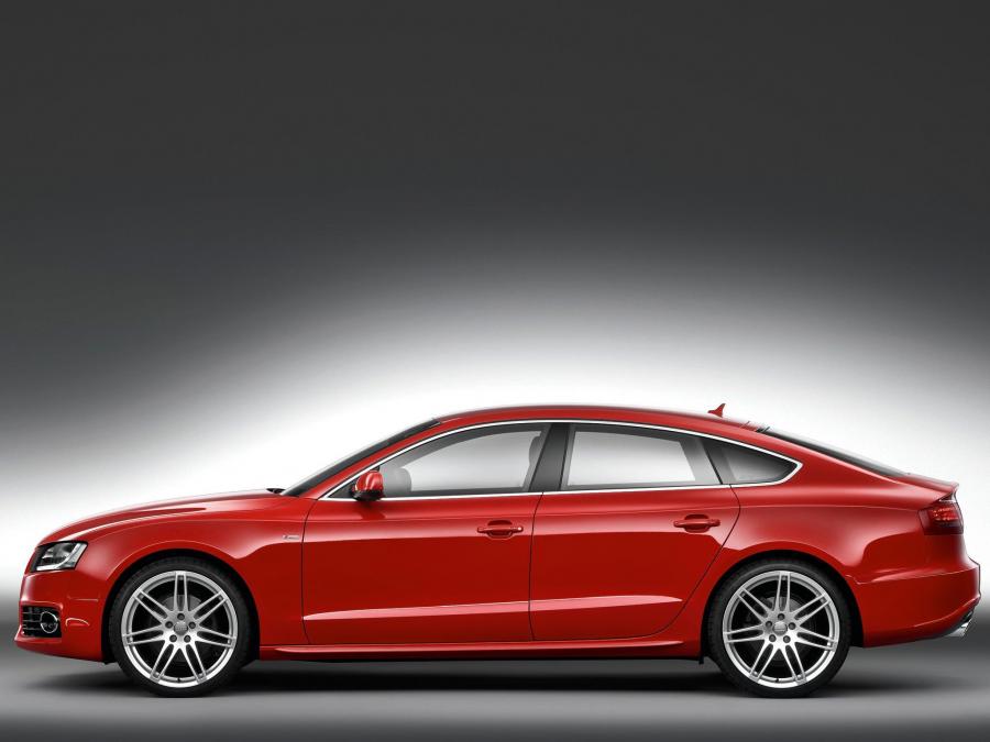  Audi A5 Sportback 2.0T S-Line 2009 года  (фото 26 из 32)